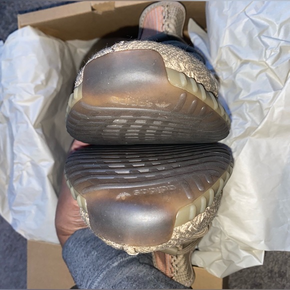Yeezy - Boost 350 V2 (M 10) - Picture 6 of 12